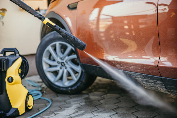 Best Garage Pressure Washing  in Natchez, MS